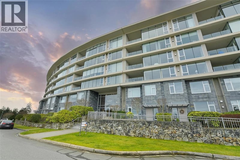 #307 5332 Sayward Hill Crescent, Saanich, British Columbia, V8Y3H8, Saanich, British Columbia — photo 1 of 5