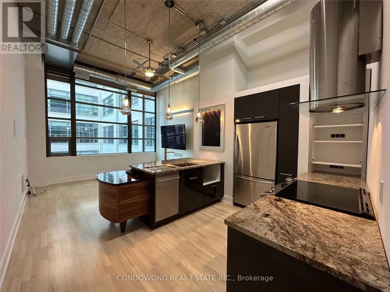 #331 637 Lake Shore Boulevard West, Toronto (Niagara), Ontario, M5V3J6, Toronto (Niagara), Ontario — photo 1 of 5