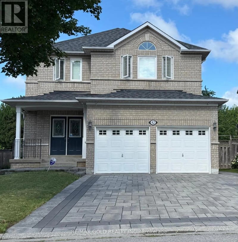 42 Stonebridge Boulevard, Toronto (L'Amoreaux), Ontario, M1W4A7, Toronto (L'Amoreaux), Ontario — photo 1 of 5