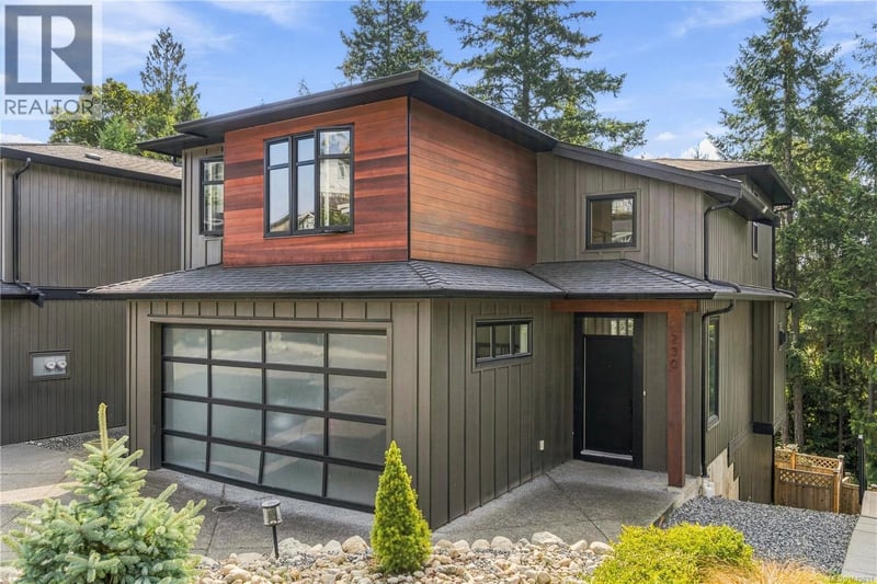 230 Golden Oaks Crescent, Nanaimo, British Columbia, V9T0K8, Nanaimo, British Columbia — photo 1 of 5