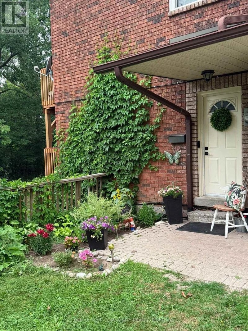 #4 47 Loggers Run, Barrie (Ardagh), Ontario, L4N6W3, Barrie (Ardagh), Ontario — photo 1 of 5
