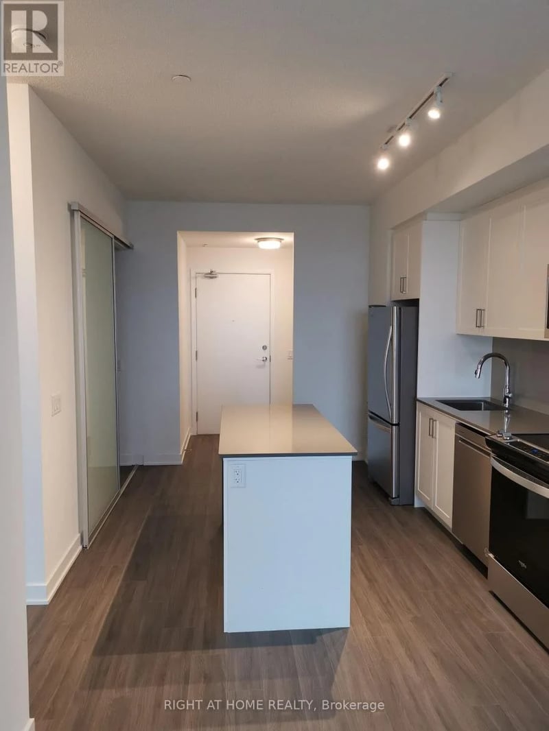 #612 681 YONGE Street East, Barrie (Painswick South), Ontario, L9J0K1, Barrie (Painswick South), Ontario — photo 1 of 5
