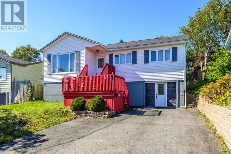 13 Symonds Avenue, St John's, Newfoundland & Labrador, A1E3A1, St John's, Newfoundland & Labrador — photo 1 of 5