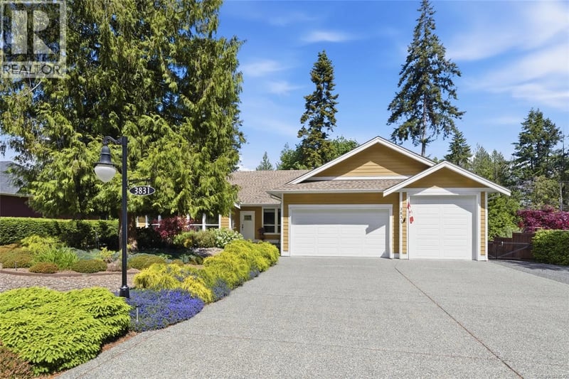 3831 Creekside Drive, Bowser, British Columbia, V0R1G0, Bowser, British Columbia — photo 1 of 5