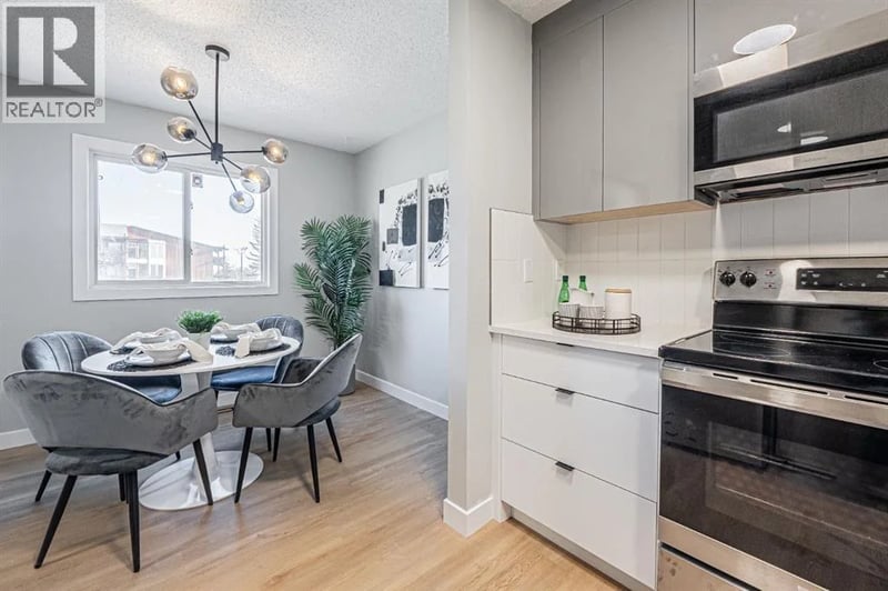 919 38 Street Northeast, Calgary, Alberta, T2A6E1, Calgary, Alberta — photo 1 of 5