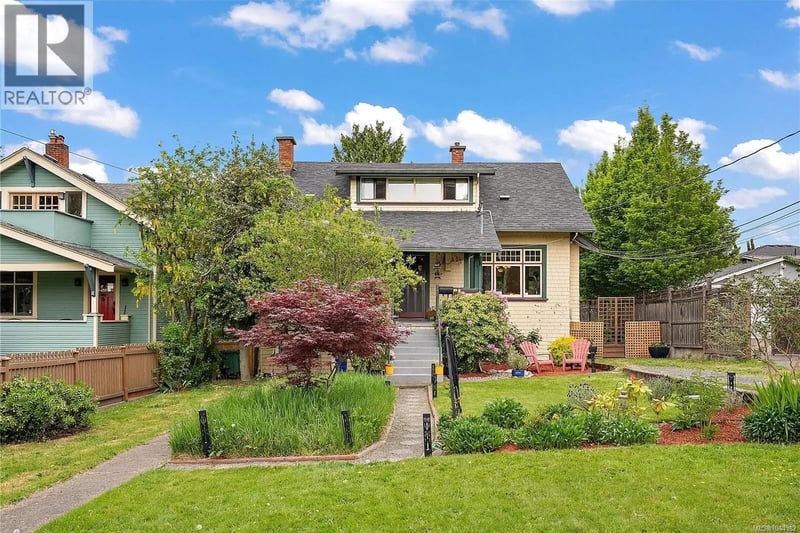 62 Obed Avenue, Saanich, British Columbia, V9A1H9, Saanich, British Columbia — photo 1 of 5