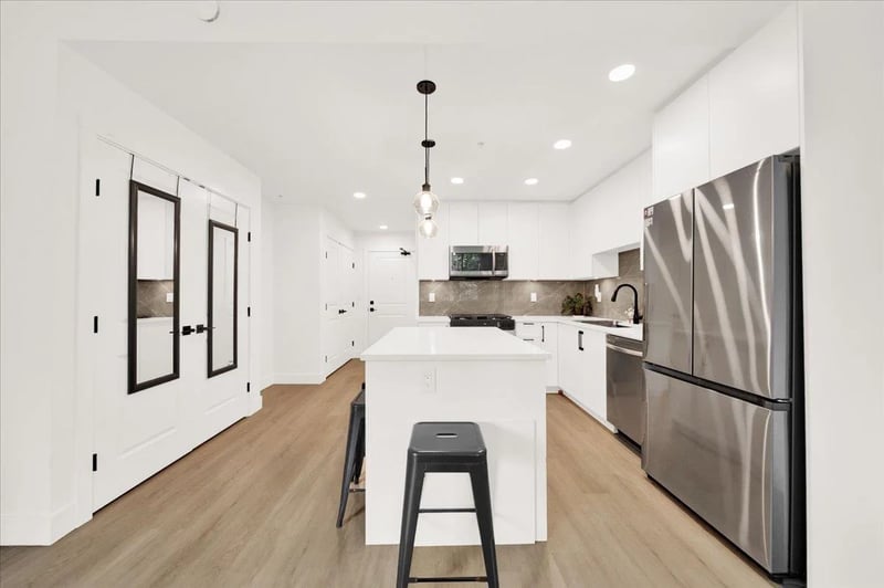 #309 3528 146A Street, Surrey, British Columbia, V4P0H4, Surrey, British Columbia — photo 1 of 5