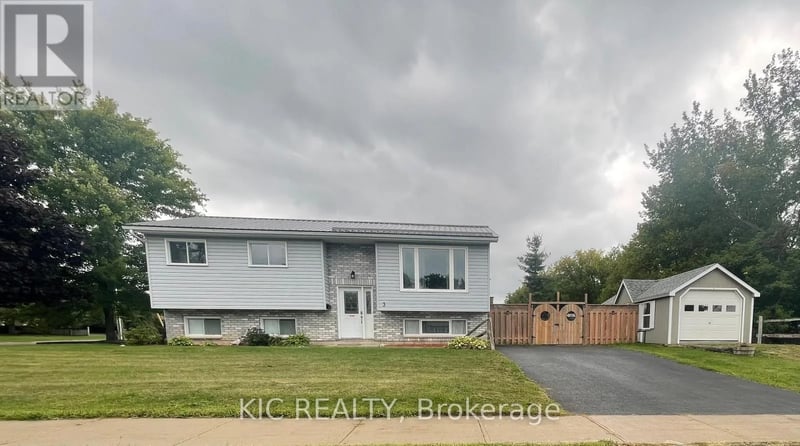 3 Creekside Drive, Stirling-Rawdon (Stirling Ward), Ontario, K0K3E0, Stirling-Rawdon (Stirling Ward), Ontario — photo 1 of 5