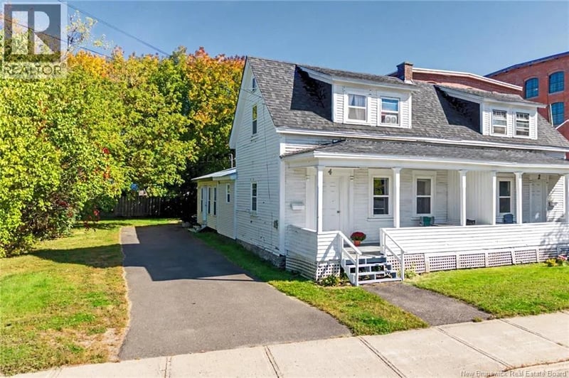 4 River Street, Fredericton, New Brunswick, E3A4L6, Fredericton, New Brunswick — photo 1 of 5