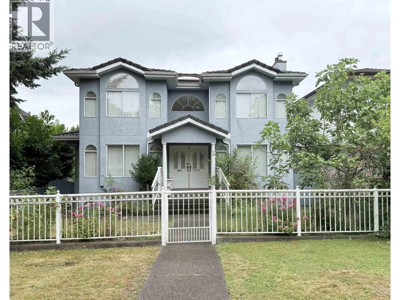 2458 5TH Avenue, Vancouver, British Columbia, V5M1M5, Vancouver, British Columbia — photo 1 of 5