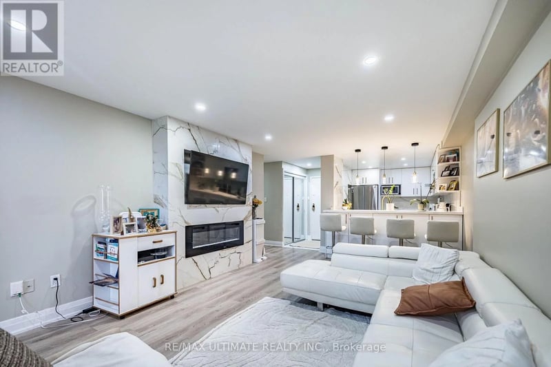 #208 238 Albion Road, Toronto (Elms-Old Rexdale), Ontario, M9W6A7, Toronto (Elms-Old Rexdale), Ontario — photo 1 of 5