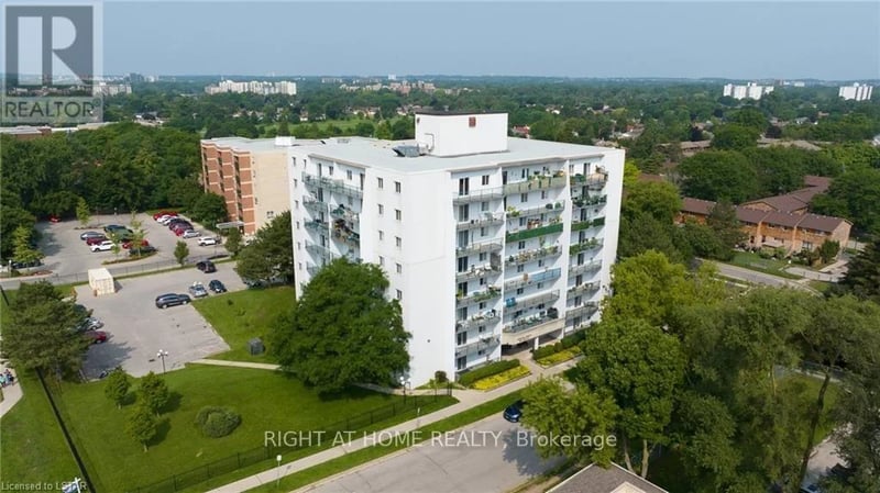 #801 986 Huron Street, London East (East A), Ontario, N5Y5E4, London East (East A), Ontario — photo 1 of 5