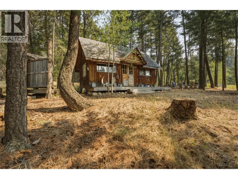6716 Karjula Road, Falkland, British Columbia, V0E1W1, Falkland, British Columbia — photo 1 of 5