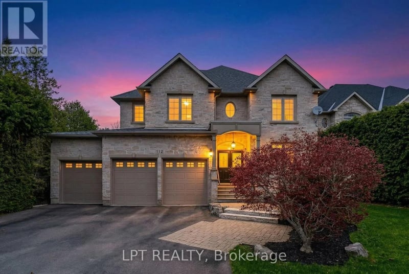 112 Tyler Street, Aurora (Aurora Village), Ontario, L4G2N3, Aurora (Aurora Village), Ontario — photo 1 of 5