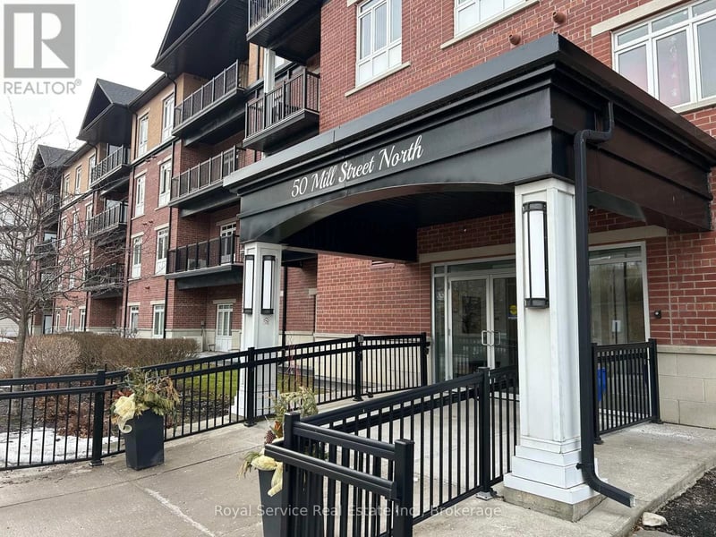 #309 50 Mill Street North, Port Hope, Ontario, L1A2T2, Port Hope, Ontario — photo 1 of 5