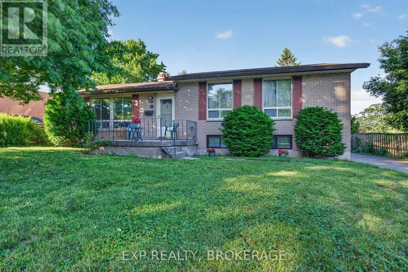 19 CONVAY Crescent, Brockville, Ontario, K6V5A2, Brockville, Ontario — photo 1 of 5