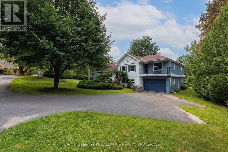 6 Grenville Crescent, Kingston (West of Sir John A. Blvd), Ontario, K7M3A8, Kingston (West of Sir John A. Blvd), Ontario — photo 1 of 5
