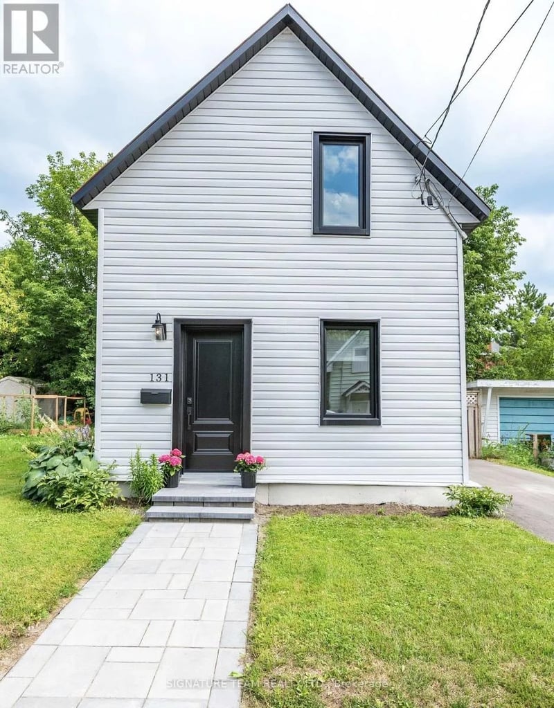 131 Patrick Avenue, Renfrew, Ontario, K7V3H3, Renfrew, Ontario — photo 1 of 5