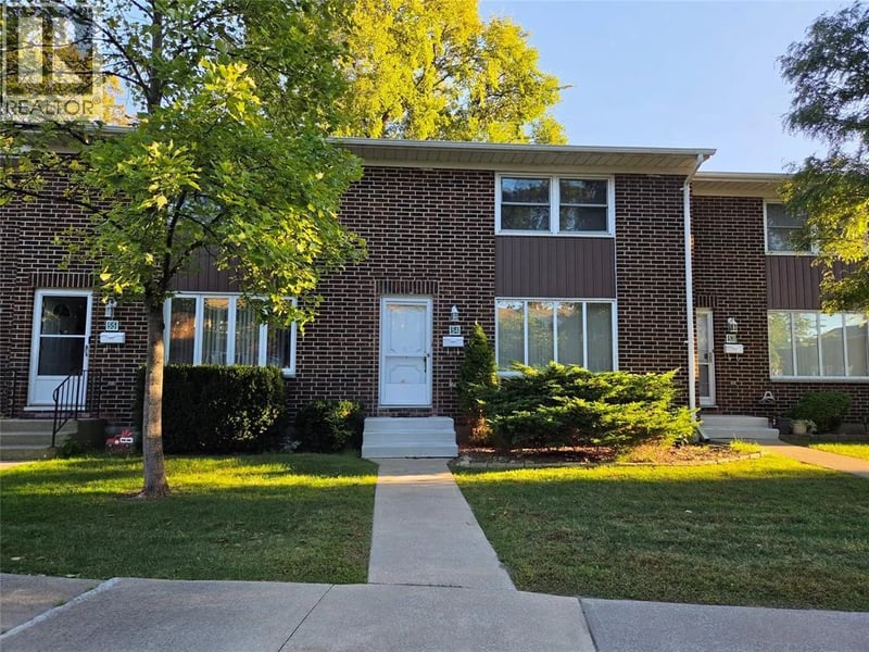 #54 76 Olympus Court, Sarnia, Ontario, N7S4S7, Sarnia, Ontario — photo 1 of 5