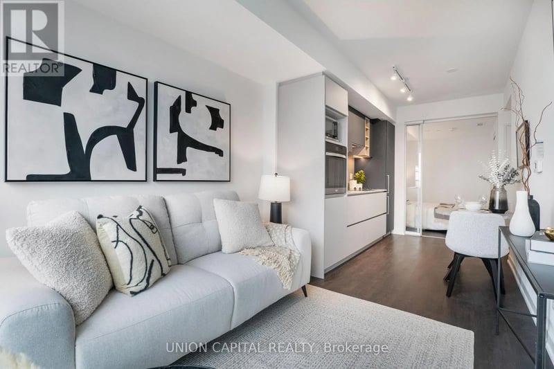 #4908 319 Jarvis Street, Toronto (Moss Park), Ontario, M5B0C8, Toronto (Moss Park), Ontario — photo 1 of 5