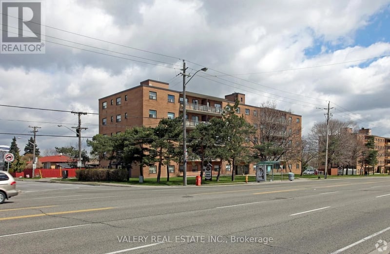 #504 1780 Lawrence Avenue East, Toronto (Wexford-Maryvale), Ontario, M1R2Y2, Toronto (Wexford-Maryvale), Ontario — photo 1 of 5