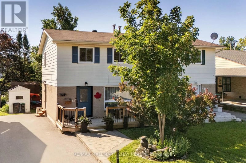 103 Daphne Crescent, Barrie (Cundles East), Ontario, L4M2Y7, Barrie (Cundles East), Ontario — photo 1 of 5