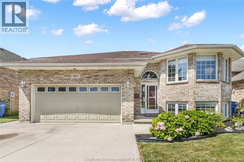 164 VALLEY Road, Chatham, Ontario, N7L5L4, Chatham, Ontario — photo 1 of 5