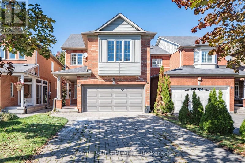 82 Ballymore Drive, Aurora (Bayview Wellington), Ontario, L4G7E6, Aurora (Bayview Wellington), Ontario — photo 1 of 5