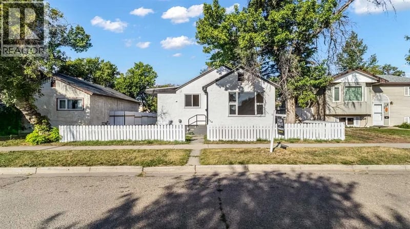 234 14 Street North, Lethbridge, Alberta, T1H2V9, Lethbridge, Alberta — photo 1 of 5