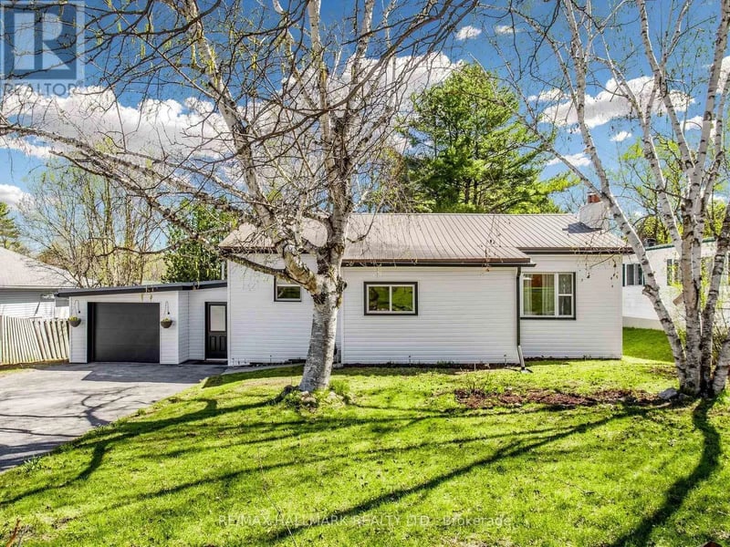 19 Ludlow Street, Midland, Ontario, L4R4B7, Midland, Ontario — photo 1 of 5