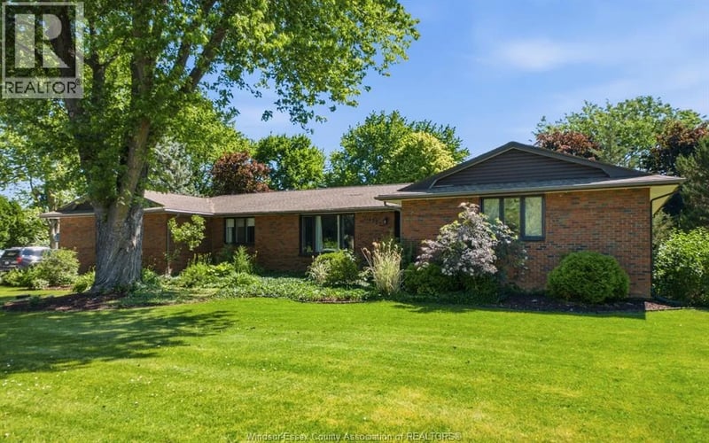 1732 County Road 27, Lakeshore, Ontario, N0R1V0, Lakeshore, Ontario — photo 1 of 5