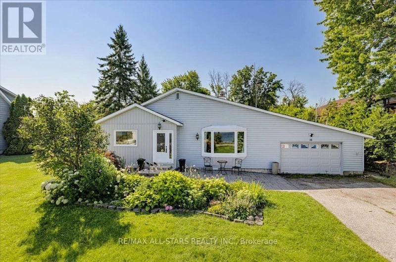 35 Lake Drive East, Georgina (Keswick North), Ontario, L4P3E9, Georgina (Keswick North), Ontario — photo 1 of 5