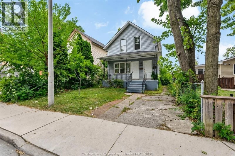 418 CARON Avenue, Windsor, Ontario, N9A5B4, Windsor, Ontario — photo 1 of 5