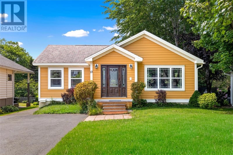13 Gooseberry Lane, St. John's, Newfoundland & Labrador, A1B1Y4, St. John's, Newfoundland & Labrador — photo 1 of 5