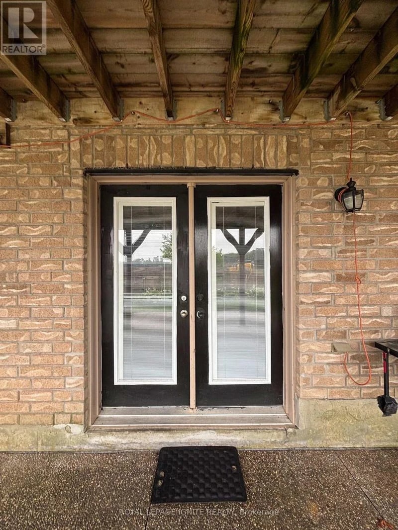 #Bsmt 15 Lady Karen Crescent, Vaughan (Patterson), Ontario, L6A0X4, Vaughan (Patterson), Ontario — photo 1 of 5