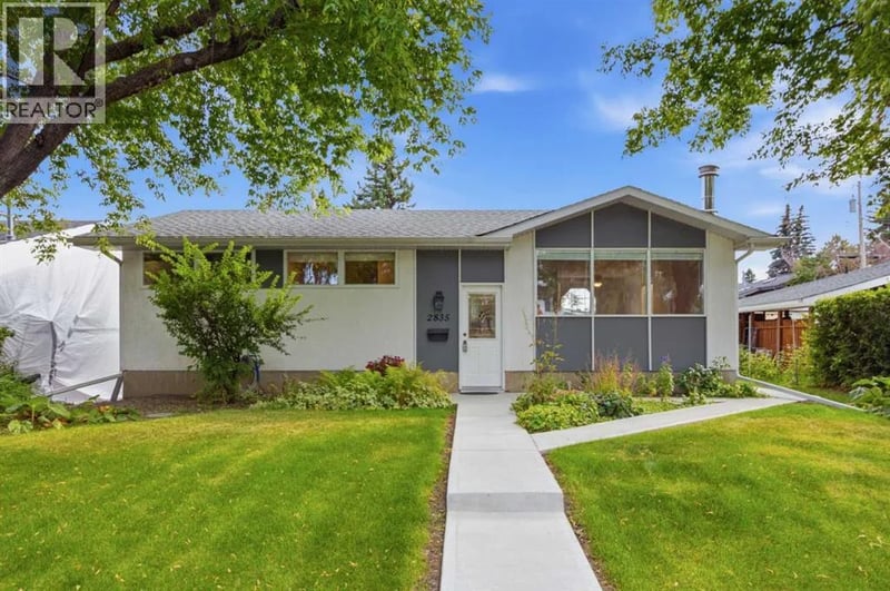 2835 63 Avenue Southwest, Calgary, Alberta, T3E5J6, Calgary, Alberta — photo 1 of 5