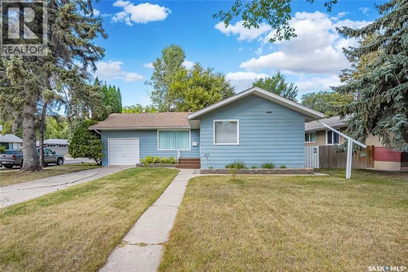 301 CASCADE STREET, Saskatoon, Saskatchewan, S7J0M4, Saskatoon, Saskatchewan — photo 1 of 5