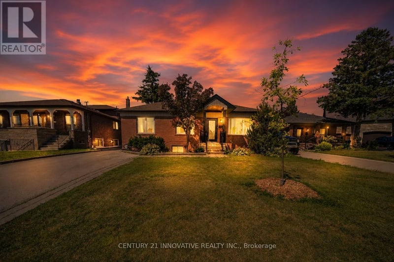 60 Dorking Crescent, Toronto (Downsview-Roding-CFB), Ontario, M3M2B6, Toronto (Downsview-Roding-CFB), Ontario — photo 1 of 5