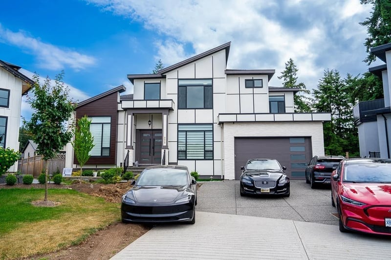 3215 197 Street, Langley, British Columbia, V3A0N9, Langley, British Columbia — photo 1 of 5