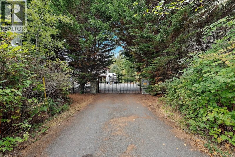 6791 East Sooke Road, Sooke, British Columbia, V9Z1A6, Sooke, British Columbia — photo 1 of 5