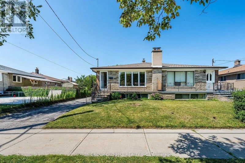 151 Lanyard Road, Toronto (Humbermede), Ontario, M9M1Z3, Toronto (Humbermede), Ontario — photo 1 of 5