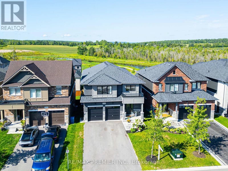 3020 Sierra Drive, Orillia, Ontario, L3V8M7, Orillia, Ontario — photo 1 of 5