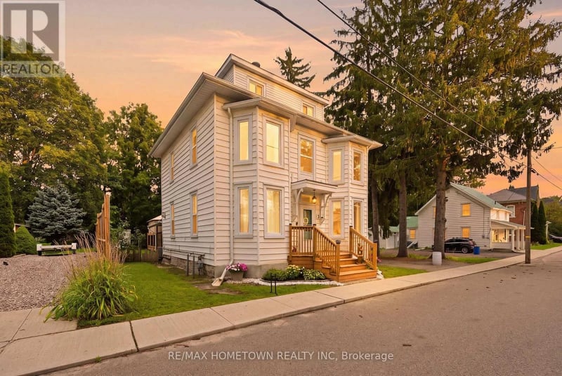 3 Reid Street, Athens, Ontario, K0E1B0, Athens, Ontario — photo 1 of 5