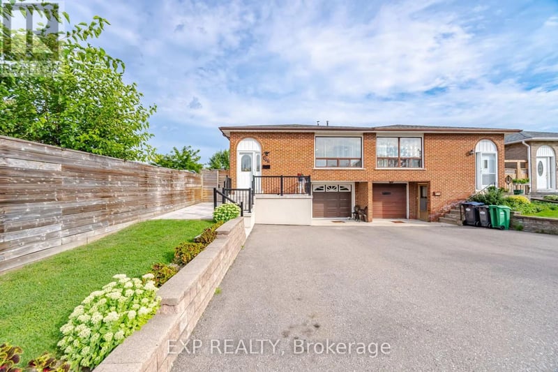 106 Hanson Road, Mississauga (Fairview), Ontario, L5B2E4, Mississauga (Fairview), Ontario — photo 1 of 5
