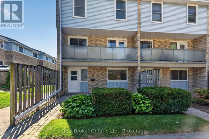 #29 35 Breckenridge Drive, Kitchener, Ontario, N2B3H5, Kitchener, Ontario — photo 1 of 5