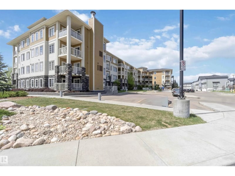 #411 3670 139 AV NW, Edmonton, Alberta, T5Y3N5, Edmonton, Alberta — photo 1 of 5