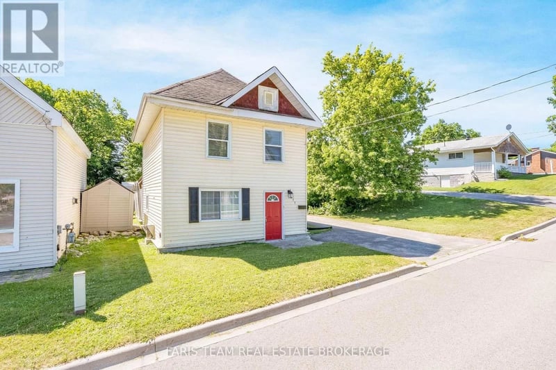 277 Gloucester Street, Midland, Ontario, L4R1H6, Midland, Ontario — photo 1 of 5