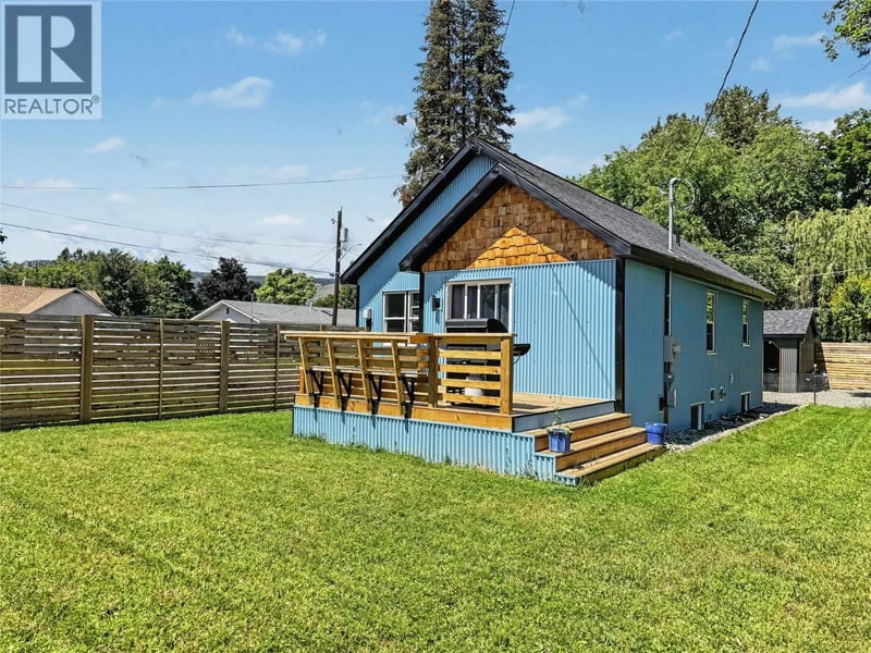 987 Kettle River Drive, Grand Forks, British Columbia, V0H1H0, Grand Forks, British Columbia — photo 1 of 5