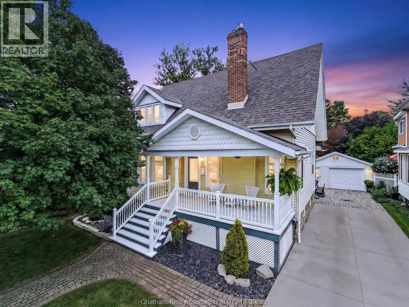 15 Ellwood Avenue, Chatham, Ontario, N7M3K2, Chatham, Ontario — photo 1 of 5