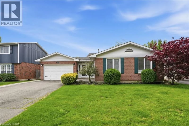 5062 FRIESEN Boulevard, Beamsville, Ontario, L3J0A6, Beamsville, Ontario — photo 1 of 5